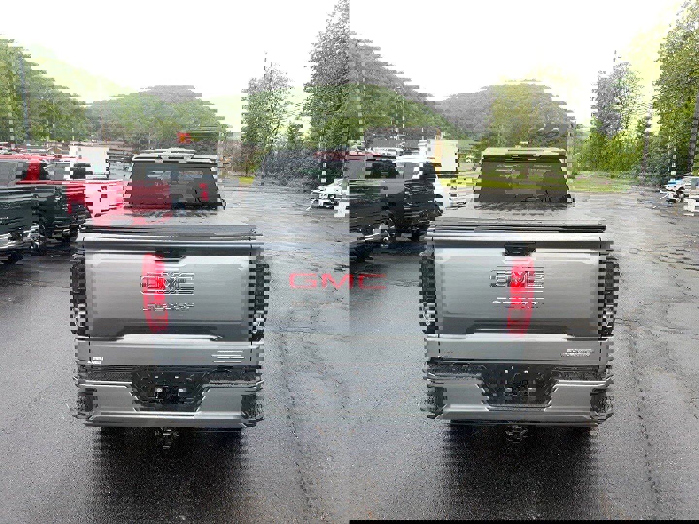 Used 2023 GMC Sierra 1500 Elevation image 6