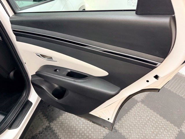 Certified 2024 Hyundai Tucson SE AWD/4WD image 43