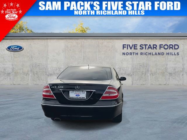 Used 2004 Mercedes-Benz CLK 320 Coupe image 9