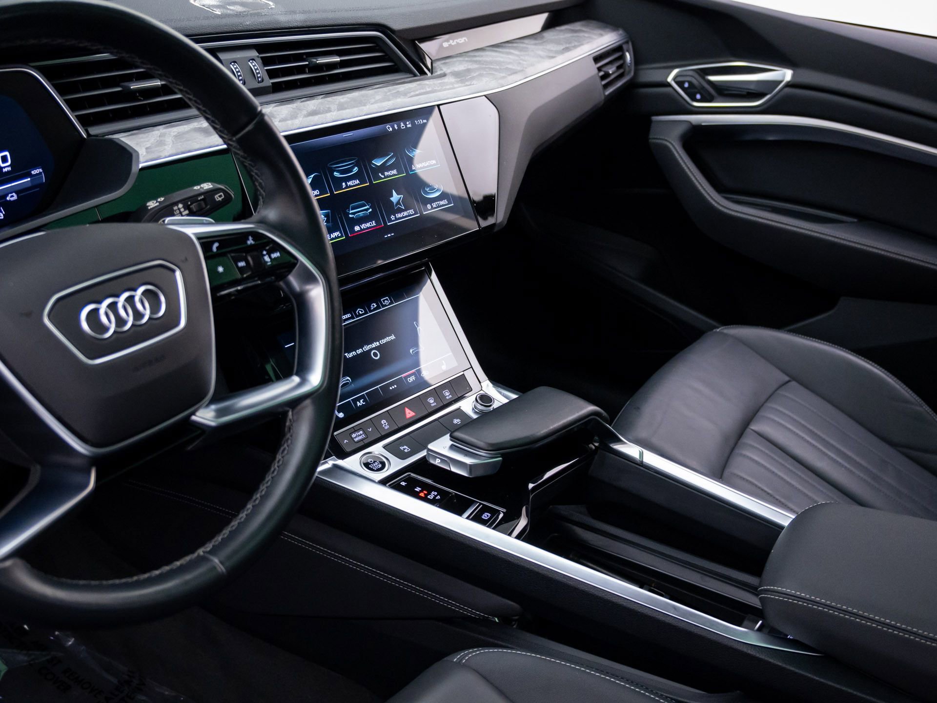Used 2022 Audi e-tron Premium AWD/4WD image 12