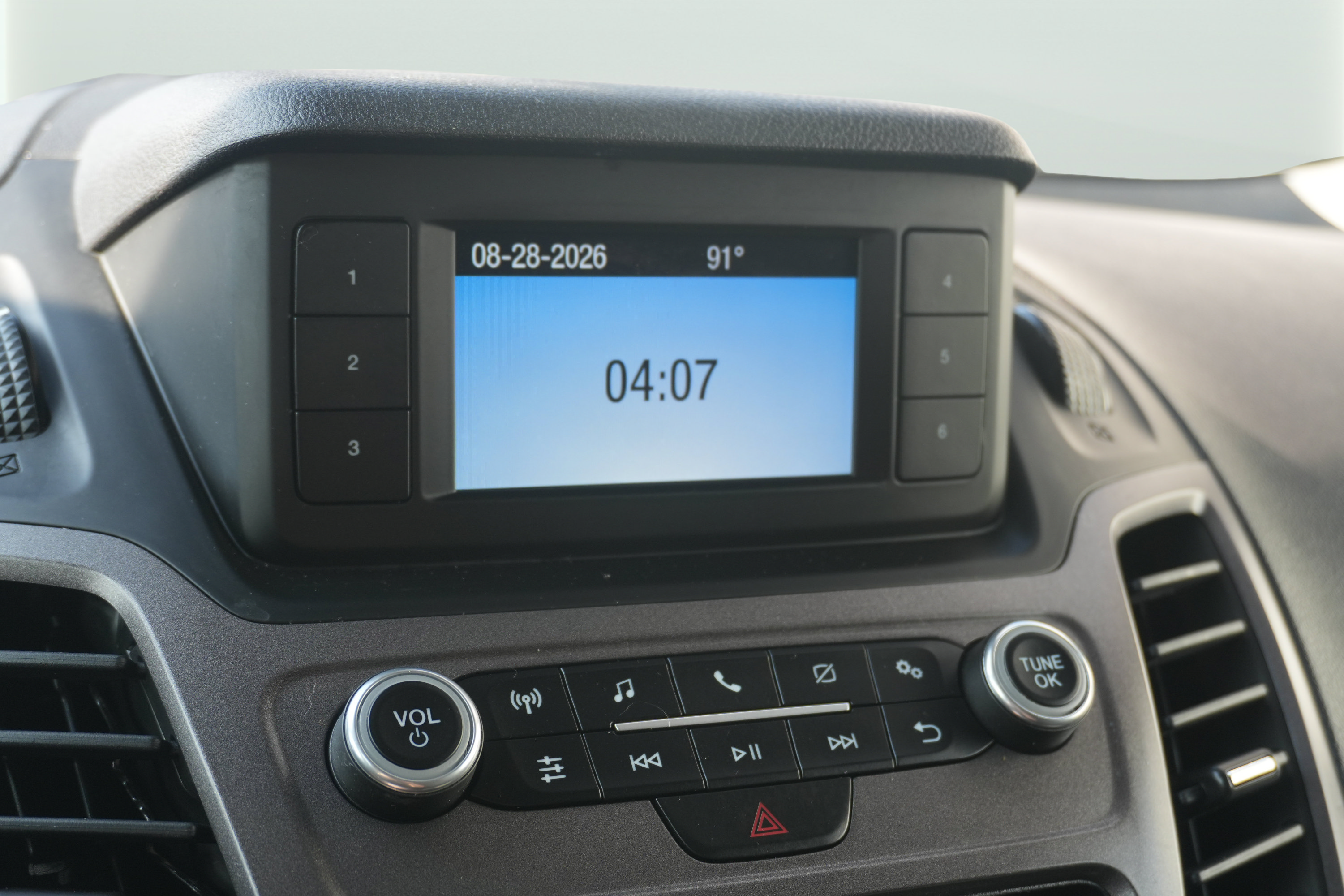 Used 2022 Ford Transit Connect XL FWD image 26