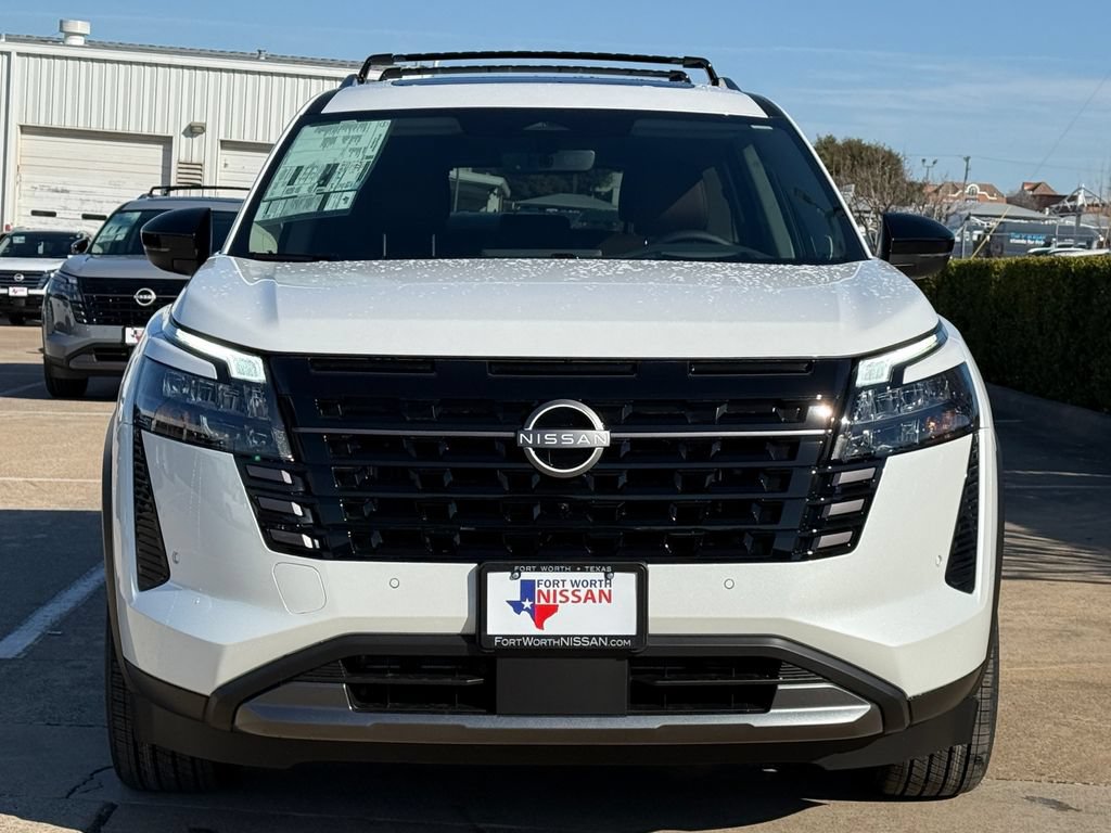 New 2026 Nissan Pathfinder Platinum image 3