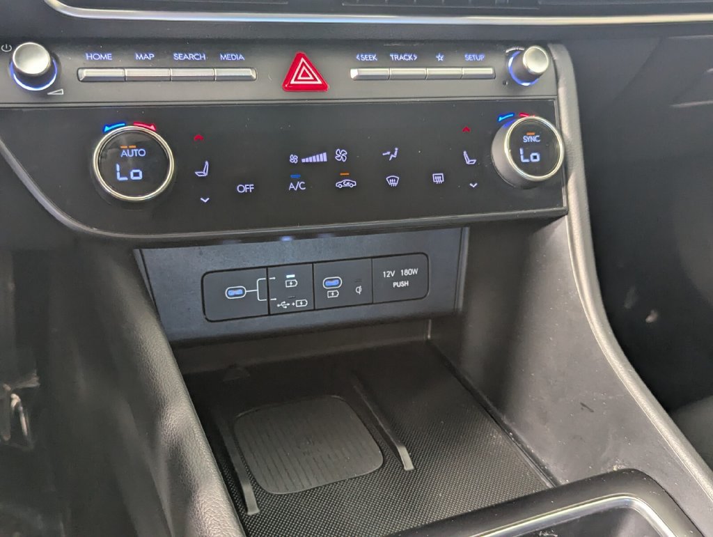 Certified 2024 Hyundai Sonata SEL w/ Convenience Package FWD image 23