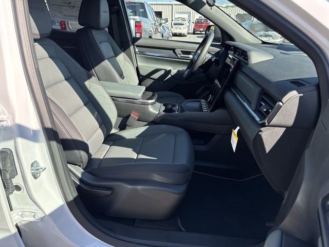 New 2026 GMC Terrain AT4 w/ LPO, Floor Liner Package image 28