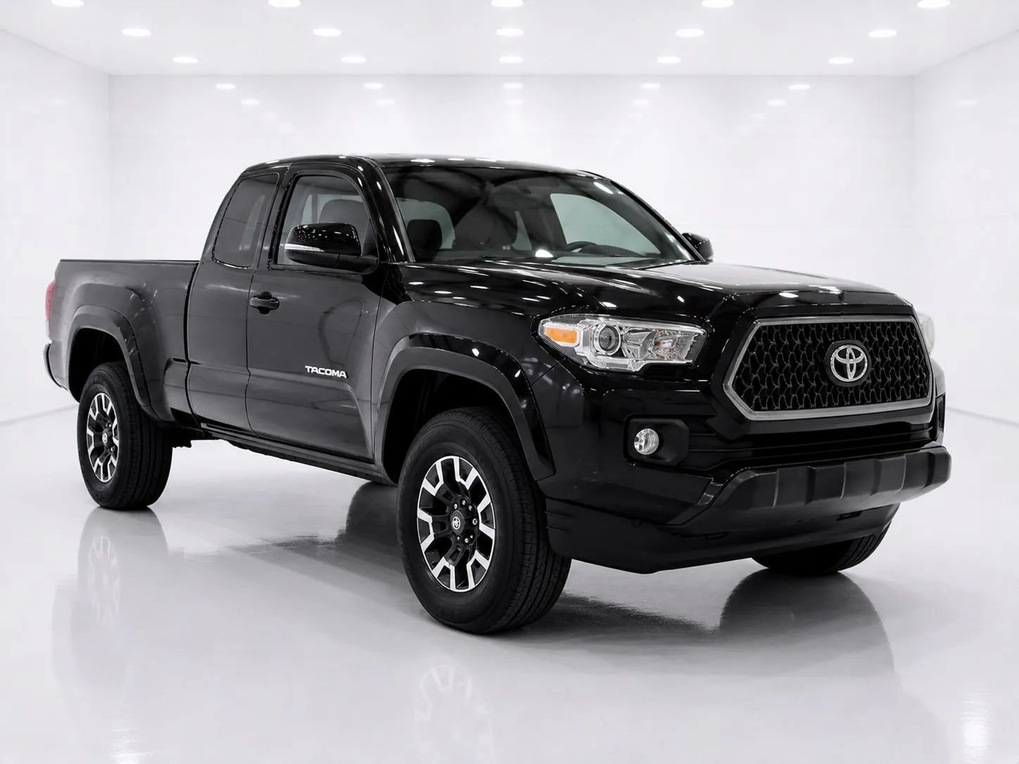 Used 2019 Toyota Tacoma TRD Off-Road AWD/4WD image 7