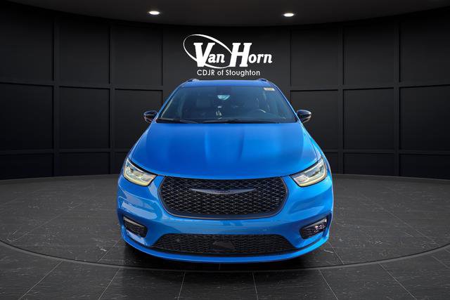 New 2026 Chrysler Pacifica Select w/ S Appearance Package image 10