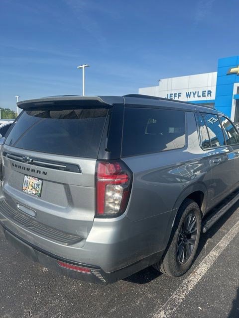 Used 2023 Chevrolet Suburban Z71 w/ Z71 Off-Road Package AWD/4WD image 2