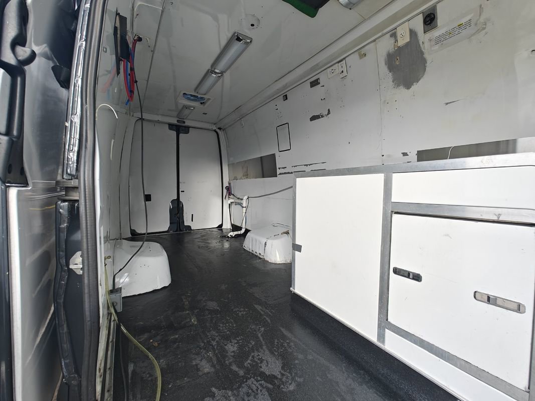 Used 2019 Mercedes-Benz Sprinter 170 image 38