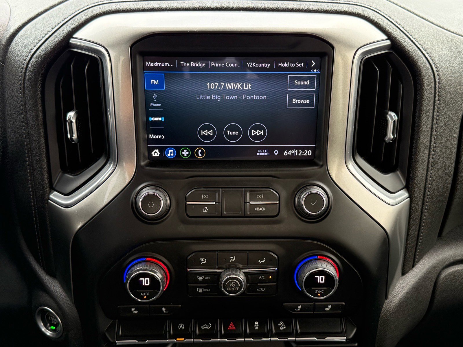 Used 2021 Chevrolet Silverado 1500 RST image 18