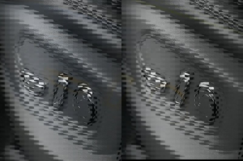 Used 2022 Rivian R1T Adventure image 23