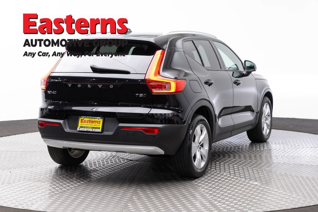 Used 2019 Volvo XC40 T5 Momentum AWD/4WD image 6