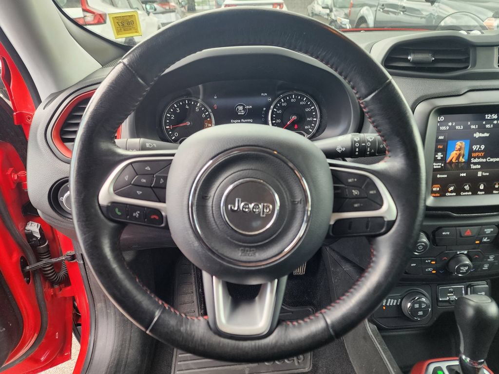 Used 2021 Jeep Renegade Trailhawk AWD/4WD image 23