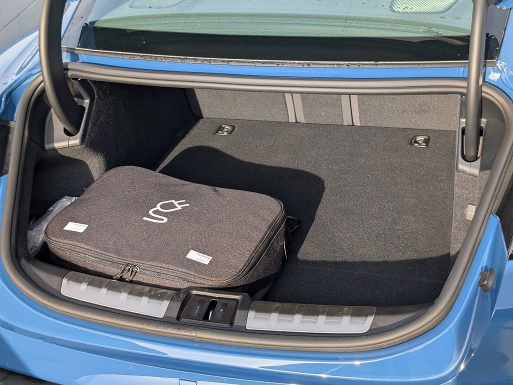 Used 2024 Porsche Taycan image 12