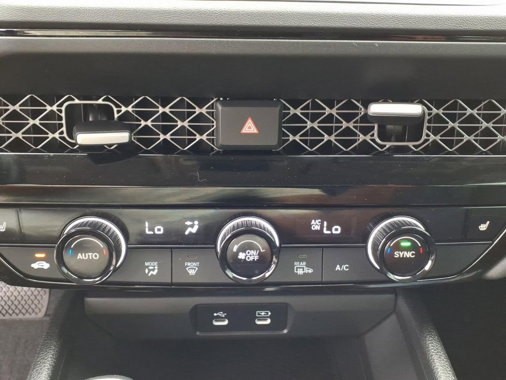 Used 2023 Honda Accord EX-L image 8