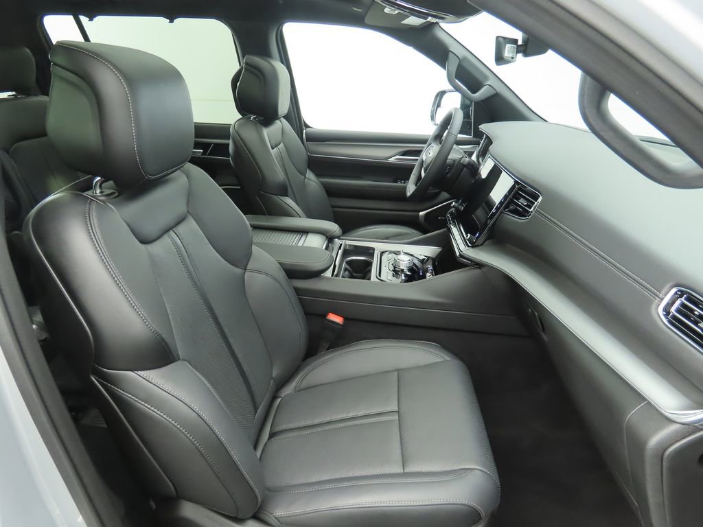 Used 2024 Jeep Wagoneer Series II w/ Convenience Group I image 21