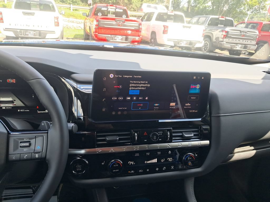 New 2026 Nissan Pathfinder SL AWD/4WD image 13