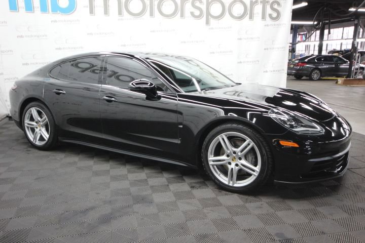 Used 2018 Porsche Panamera 4S image 8
