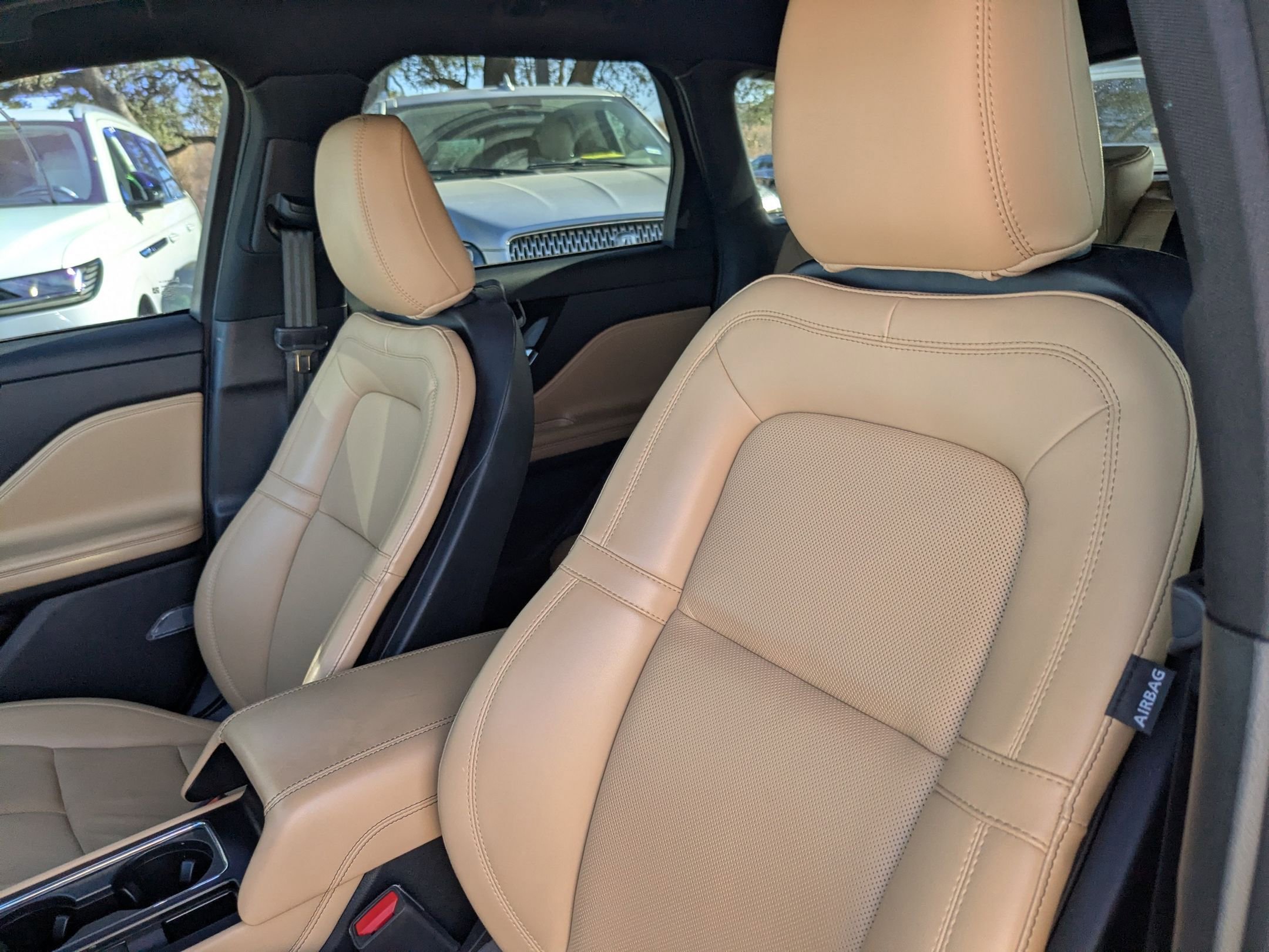 Used 2023 Lincoln Corsair Reserve w/ Jet Appearance Package image 11