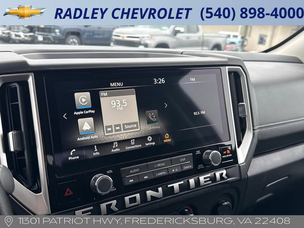 Used 2025 Nissan Frontier SV image 8
