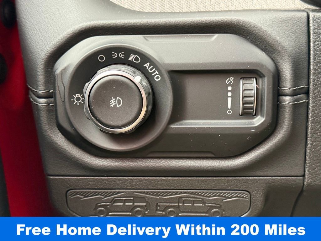 Certified 2024 Jeep Wrangler Sahara image 28