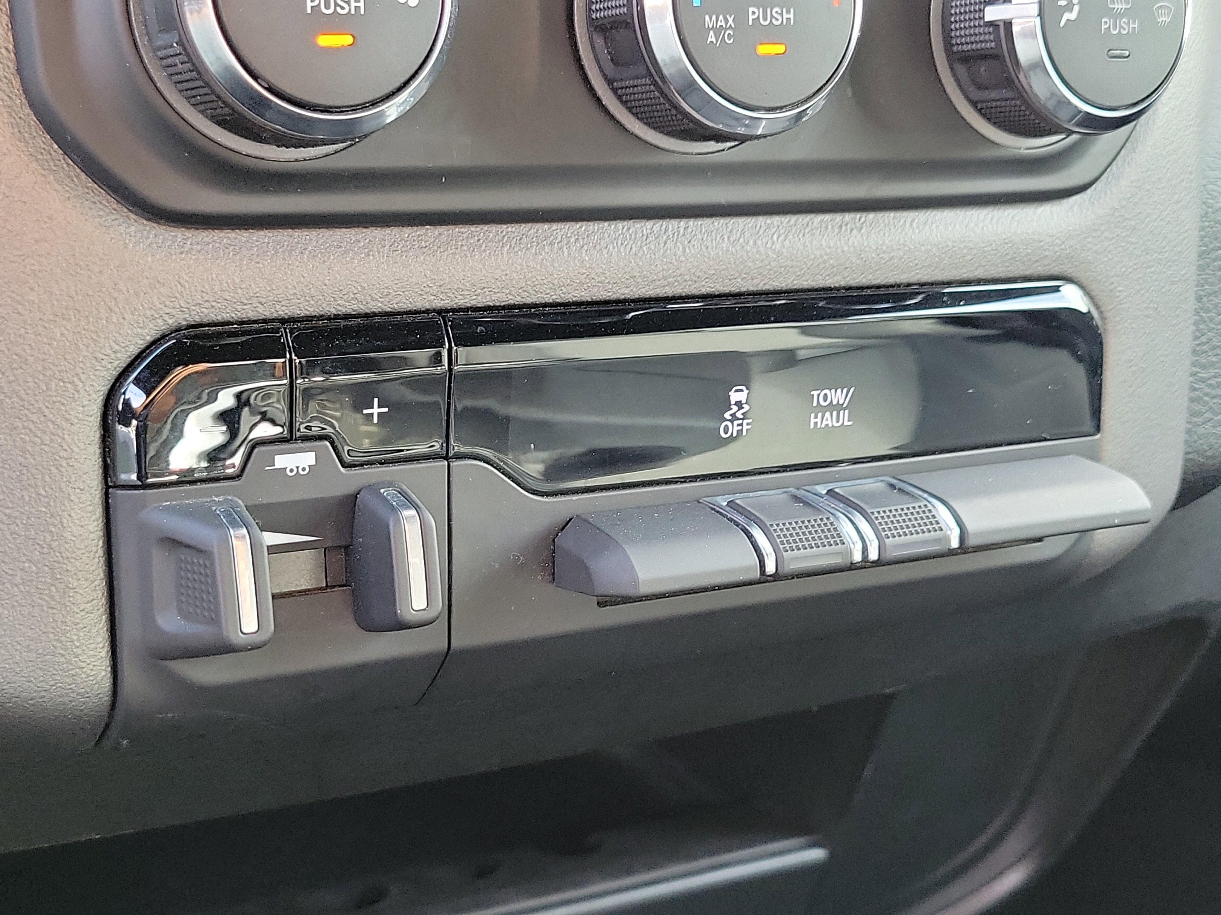 Used 2024 RAM 2500 Big Horn image 29