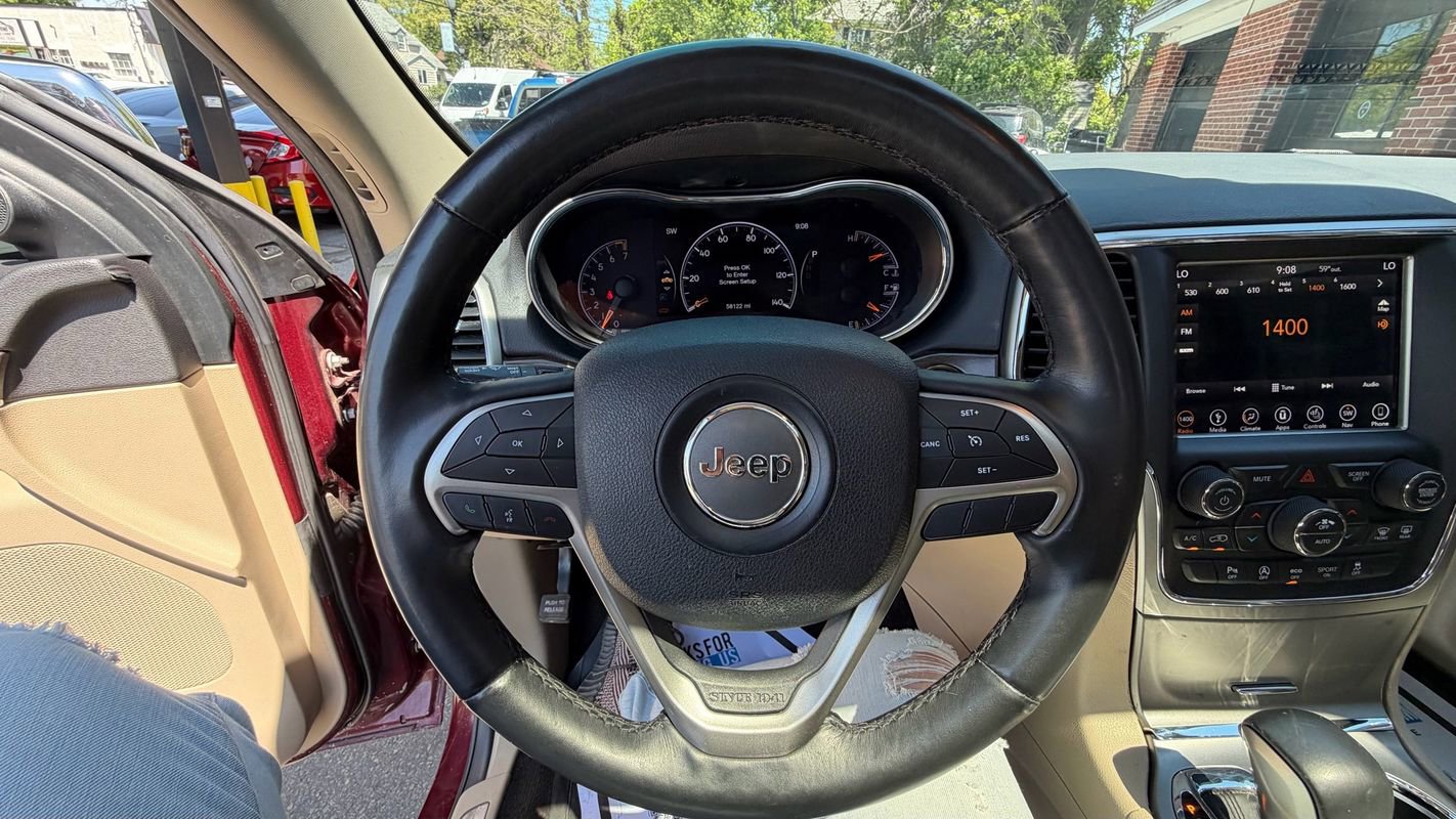 Used 2018 Jeep Grand Cherokee Limited AWD/4WD image 12