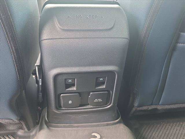 Used 2024 Ford Bronco Outer Banks AWD/4WD image 13
