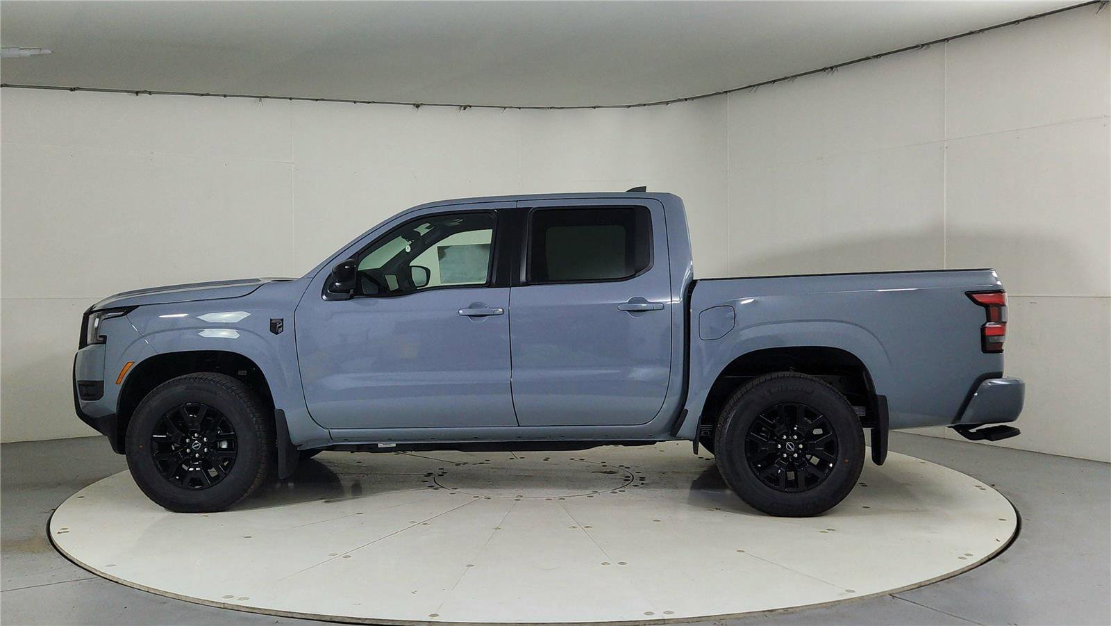 New 2026 Nissan Frontier SV w/ Tow Package image 4