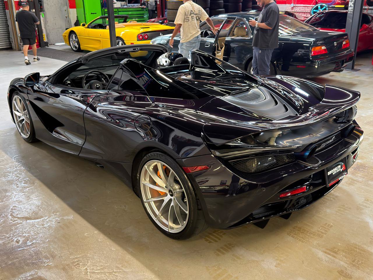 Used 2022 McLaren 720S Performance RWD image 11