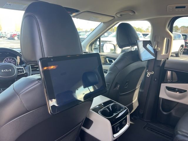 Used 2022 Kia Carnival SX image 21