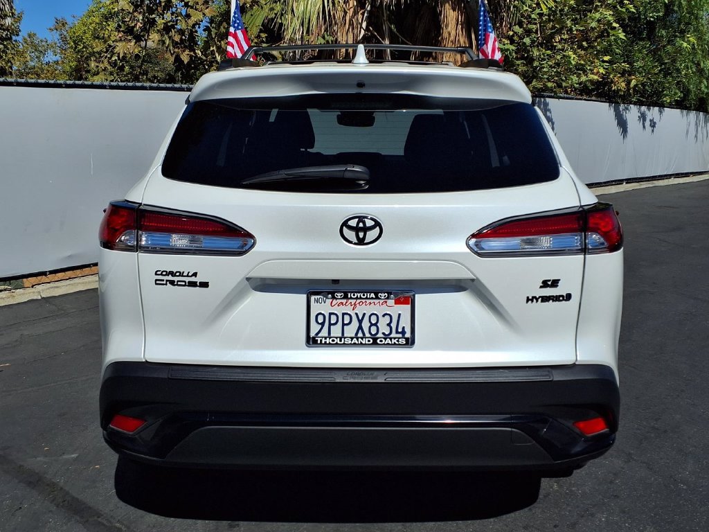 Certified 2024 Toyota Corolla Cross AWD Hybrid w/ Moonroof Package image 7