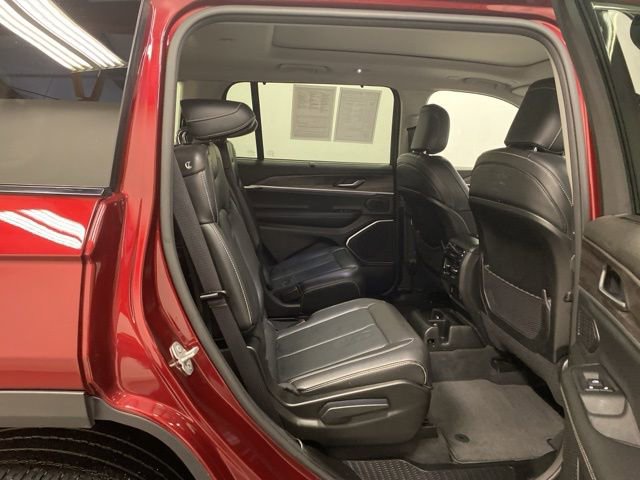 Used 2022 Jeep Grand Cherokee L Limited w/ Luxury Tech Group II image 28