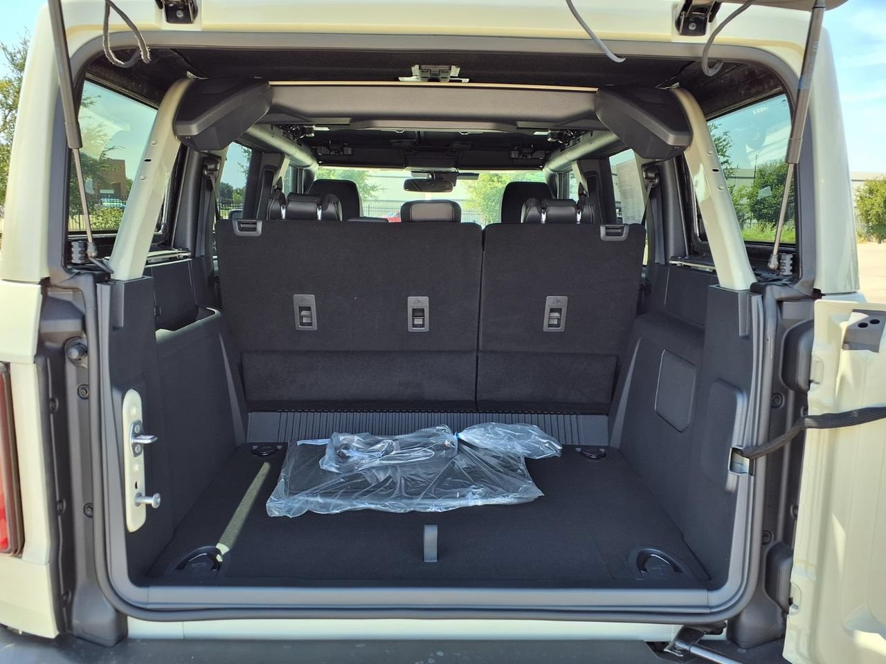 New 2026 Ford Bronco Outer Banks w/ Sasquatch Package AWD/4WD image 20