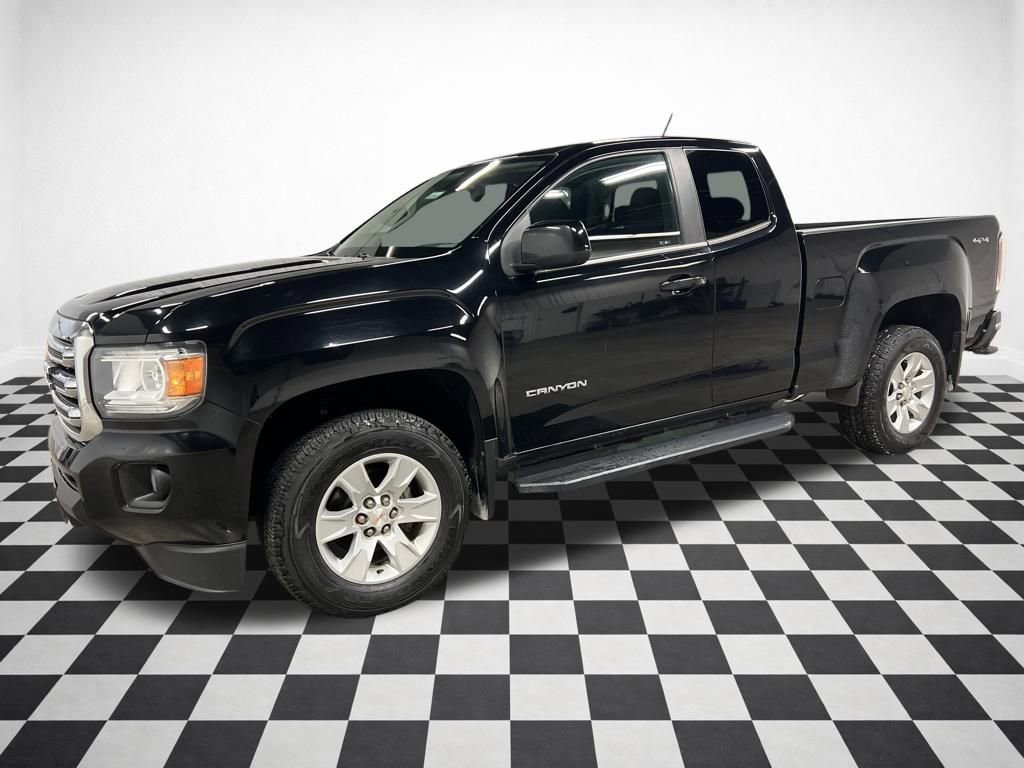 Certified 2017 GMC Canyon SLE w/ SLE Convenience Package image 5