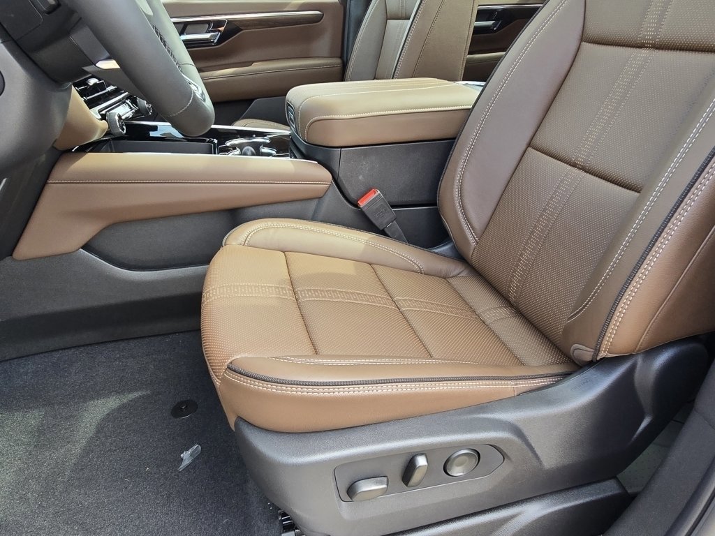 New 2025 Chevrolet Tahoe High Country image 17