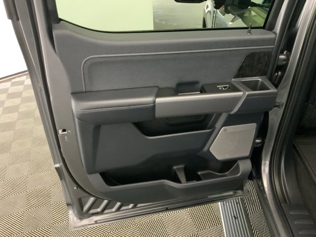New 2025 Ford F250 Lariat w/ Lariat Ultimate Package image 37