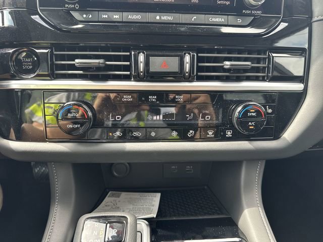 New 2025 Nissan Pathfinder SV image 15