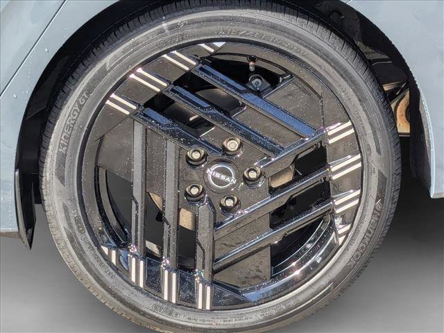 New 2026 Nissan Sentra SR FWD image 10
