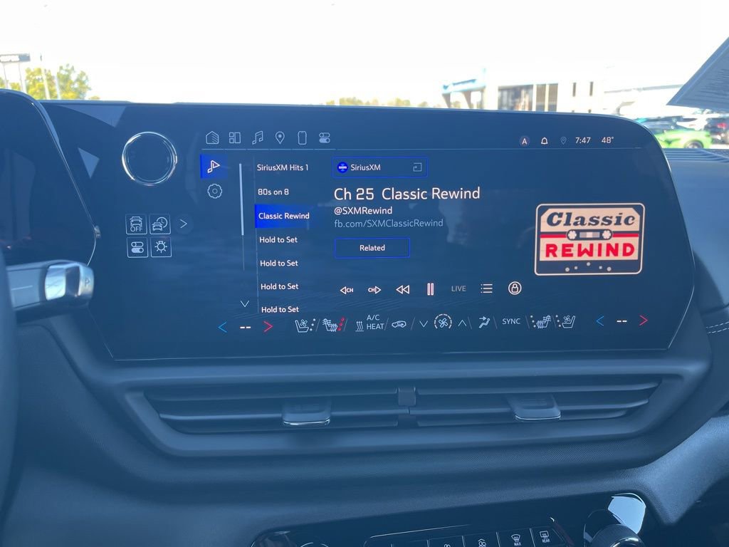 Used 2025 Chevrolet Silverado EV LT AWD/4WD image 18