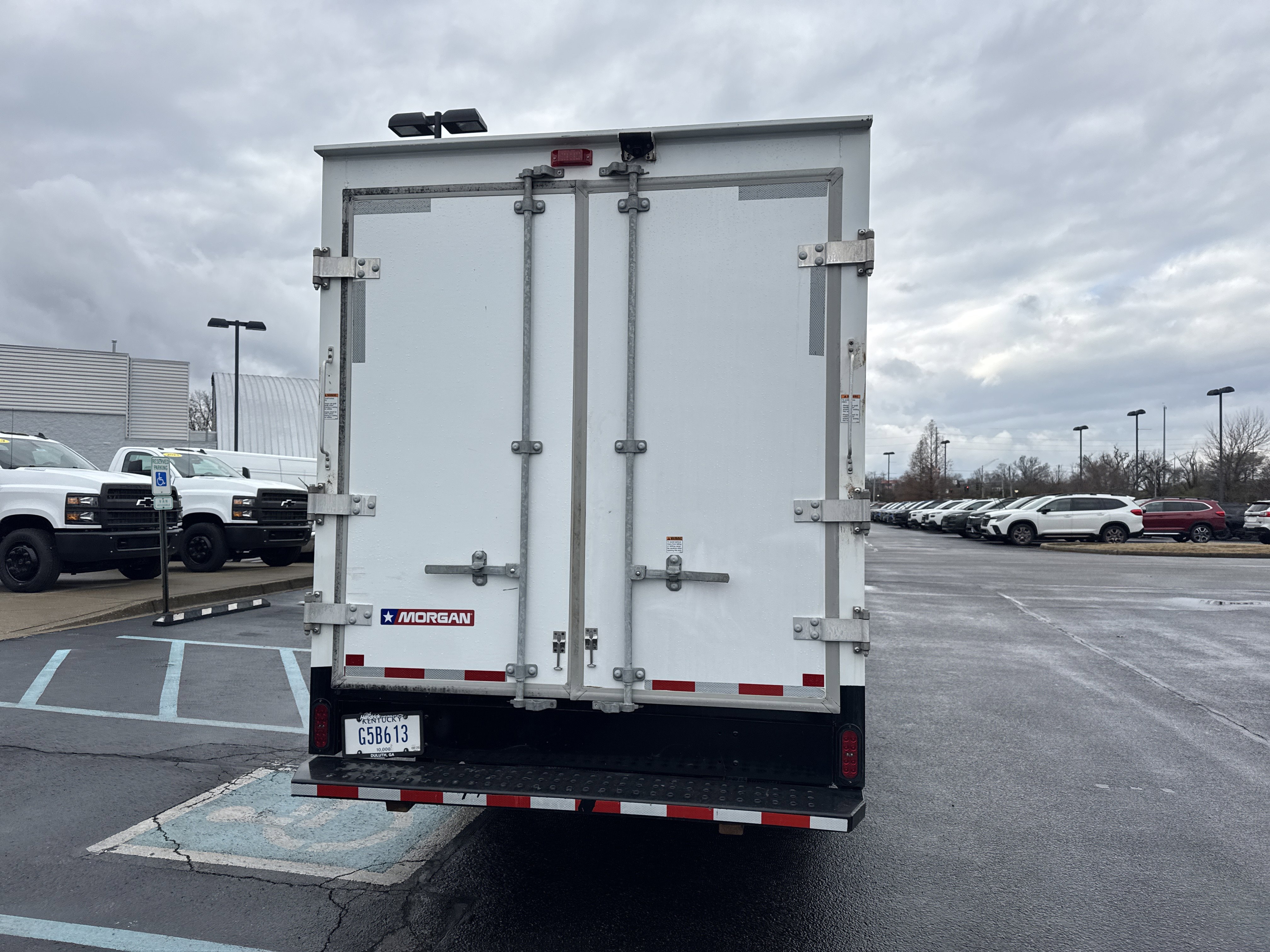 Used 2022 Chevrolet Express 3500 w/ Power Convenience Package image 4