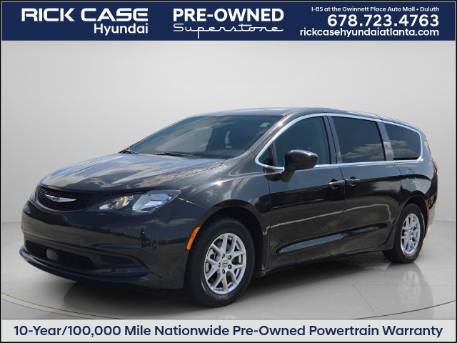 Used 2023 Chrysler Voyager LX FWD image 1
