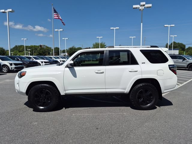 Used 2022 Toyota 4Runner SR5 RWD image 6