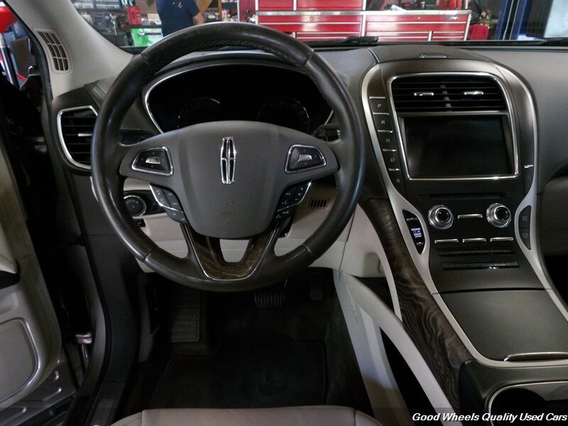Used 2018 Lincoln MKX Reserve w/ Lincoln MKX Climate Package AWD/4WD image 14