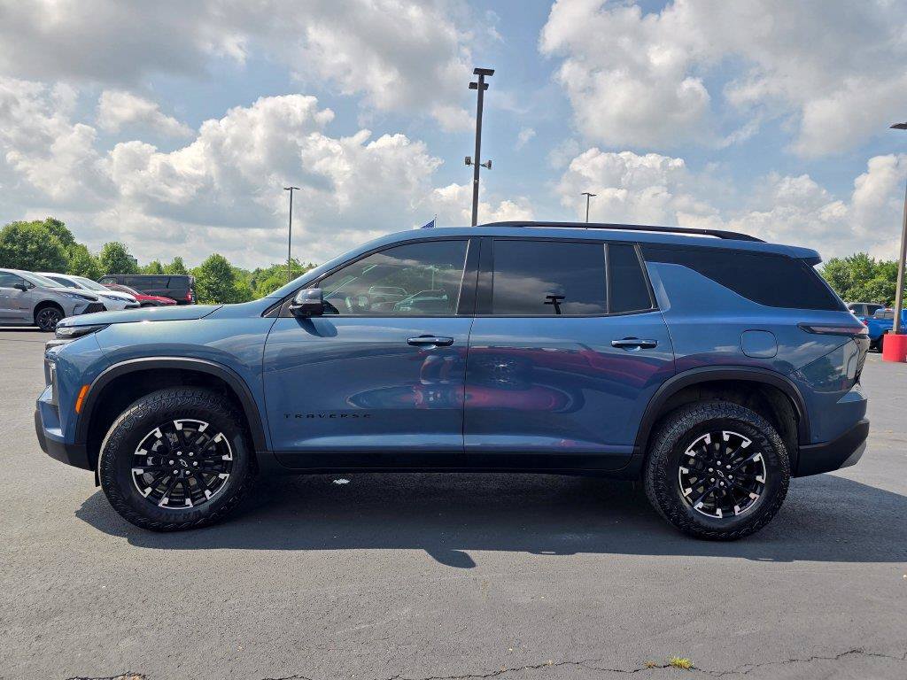 Used 2024 Chevrolet Traverse Z71 w/ Enhanced Driving Package AWD/4WD image 5