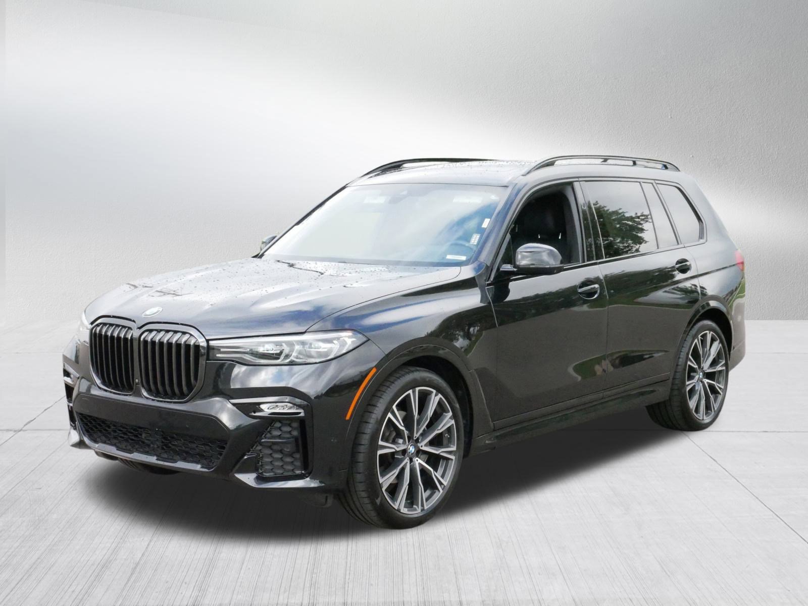 Used 2022 BMW X7 xDrive40i w/ M Sport Package video 3