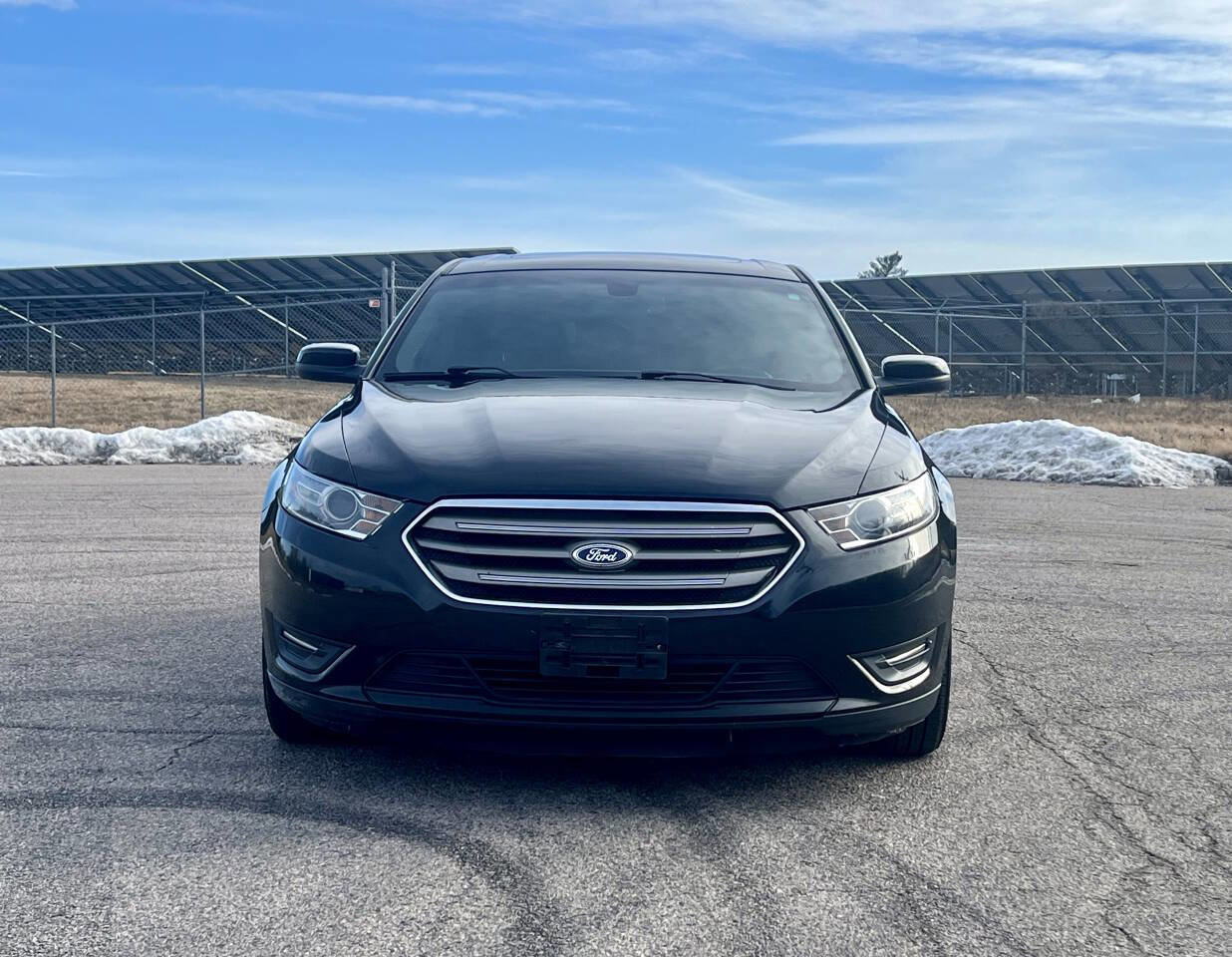 Used 2013 Ford Taurus SEL image 9