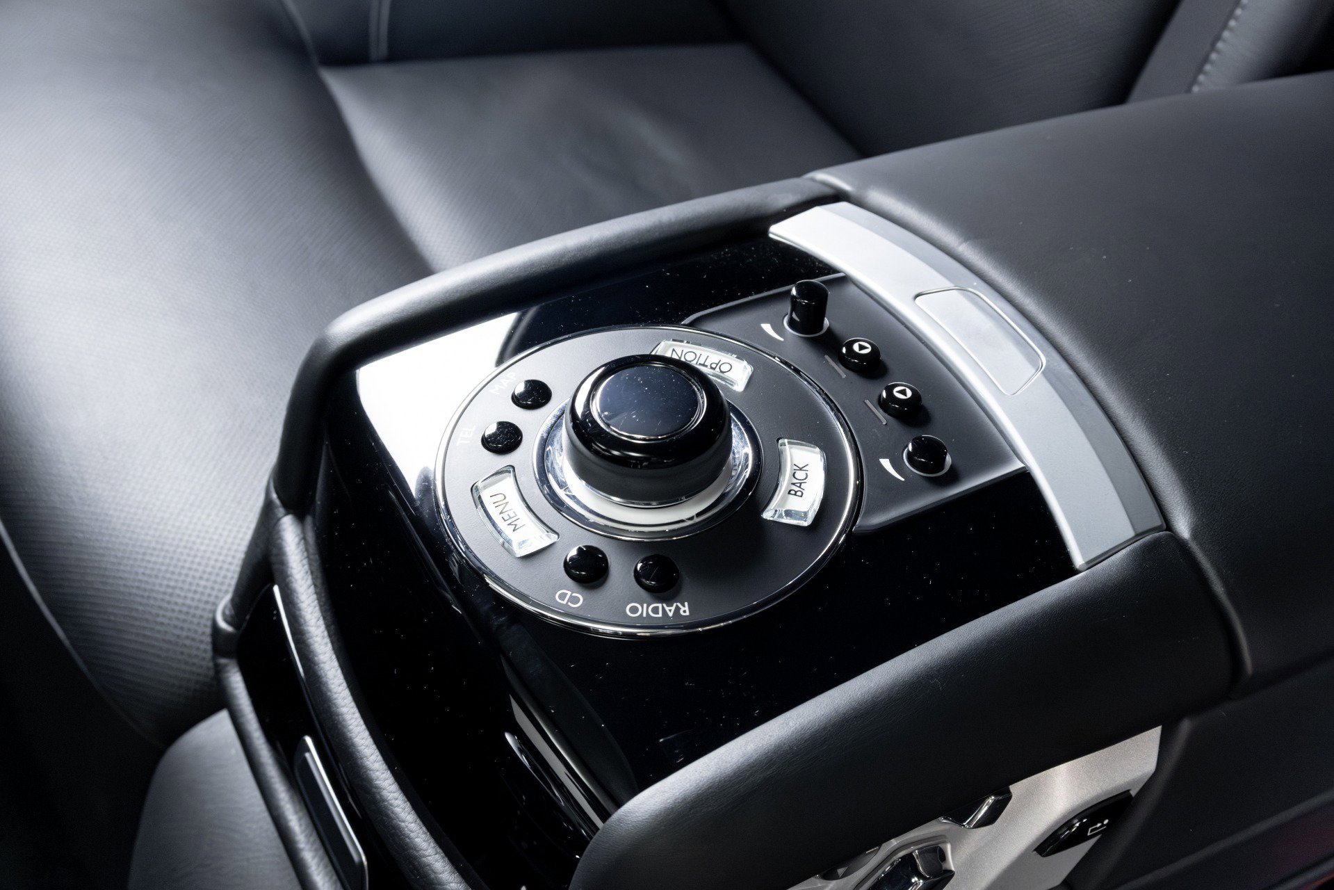 Used 2011 Rolls-Royce Ghost image 61