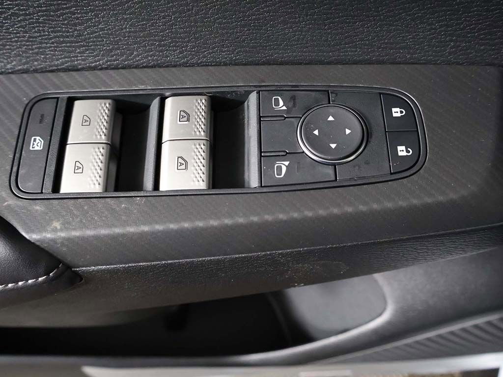 New 2026 Mitsubishi Outlander LE FWD image 34