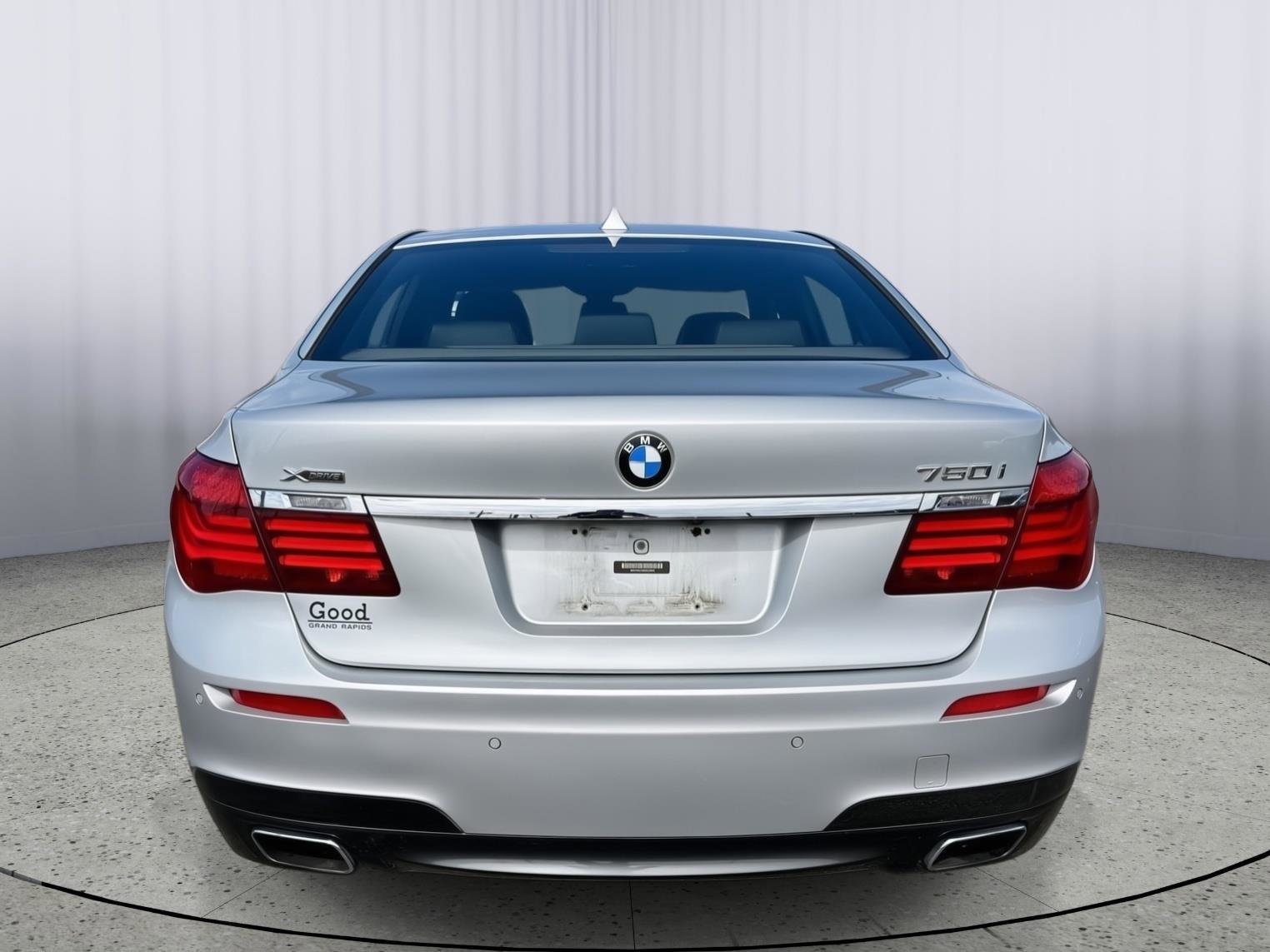 Used 2014 BMW 750i xDrive image 20