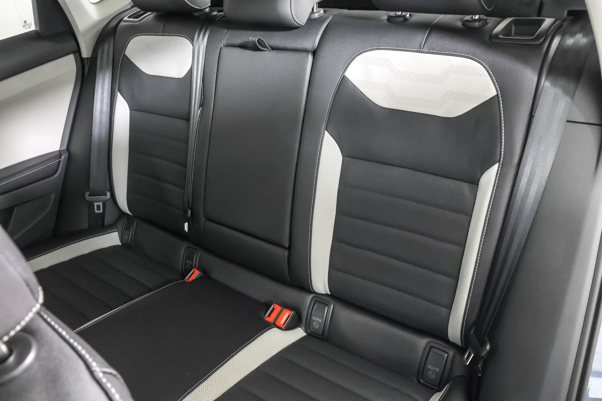 New 2026 Volkswagen Taos SEL AWD/4WD image 35